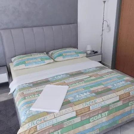 Apartment By The Sea Cove Mala Lamjana, Ugljan - 22450 Kali