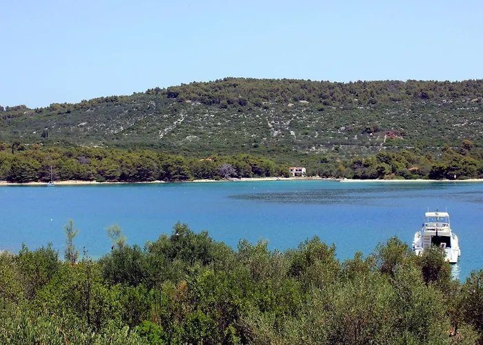 Апартаменты By The Sea Cove Mala Lamjana, Ugljan - 22450 Кали
